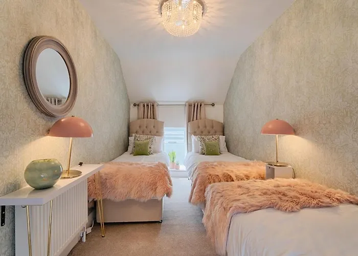 Irish Pub With Hot Tub That Sleeps 19 Dom wakacyjny